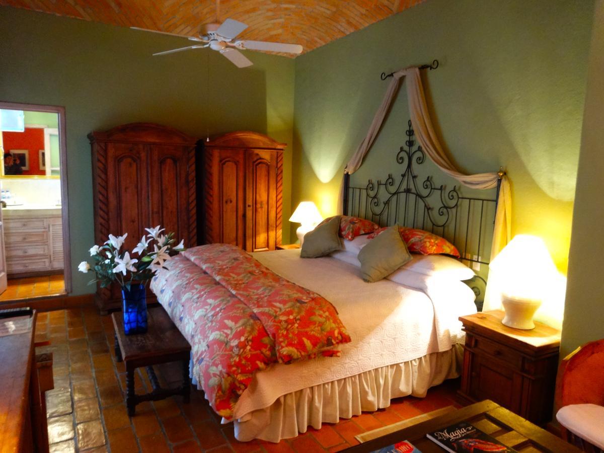 Casa Calderoni Panzió San Miguel de Allende Kültér fotó